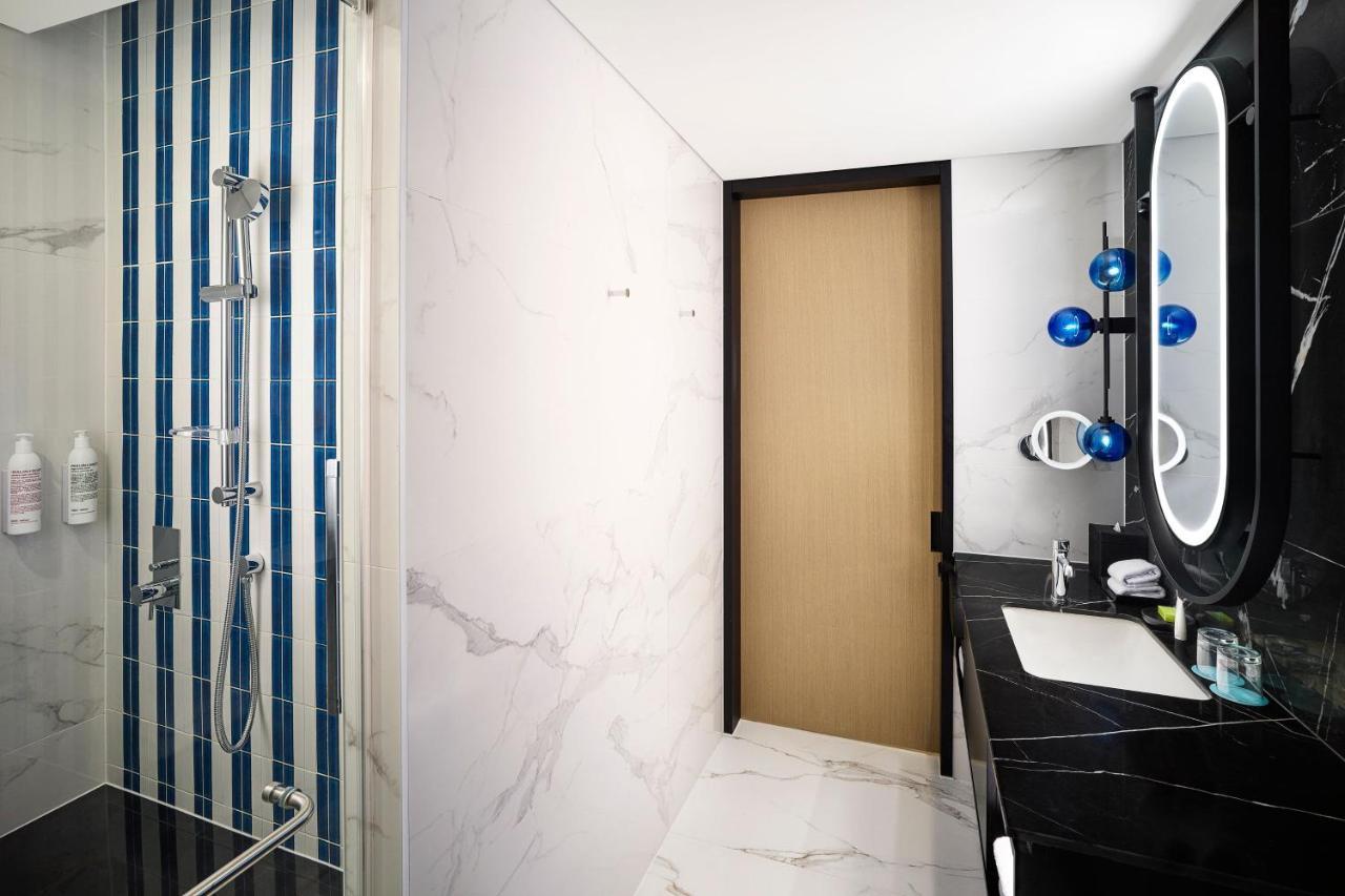 Hotel Le Meridien Myeongdong 5*